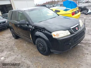 2007 Saturn VUE I4 with VIN 5GZCZ33D77S860882, listed as a IAAI auction lot 41035691 with 224,683 mi miles. Bid and sale history available at carsss.com. Image 1.
