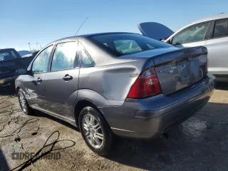 2007 Ford Focus S with VIN 1FAHP34N27W151263, listed as a Copart auction lot 42933324 with 128,598 mi miles and Salvage Title. Bid and sale history available at carsss.com. Image 2.