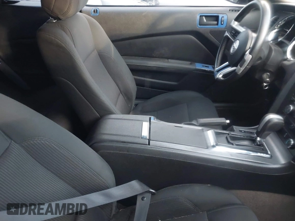 2014 Ford Mustang V6 with VIN 1ZVBP8EM4E5234101, listed as a IAAI auction lot 41285622 with Not Provided miles. Bid and sale history available at carsss.com. Image 5.