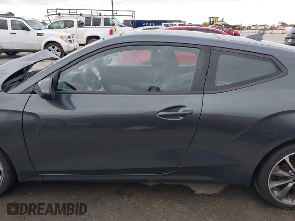 2021 Hyundai Veloster 2.0 with VIN KMHTG6AF1MU032870, listed as a IAAI auction lot 41323767 with 25,955 mi miles. Bid and sale history available at carsss.com. Image 13.