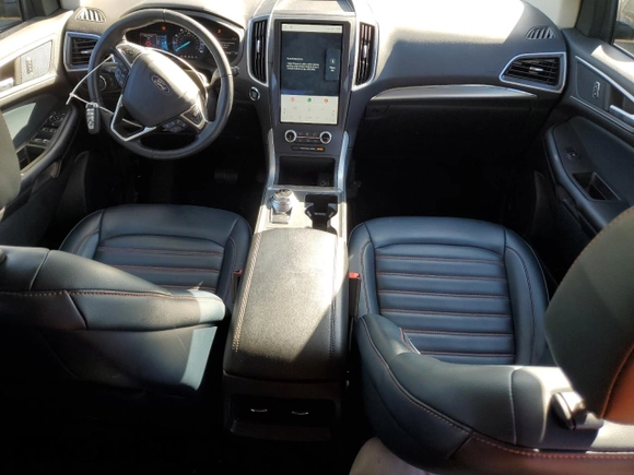 2024 Ford Edge SEL z VIN 2FMPK4J99RBA10109, wystawiony jako Copart lot #47055375 z przebiegiem 14 439 mil mil oraz Szkoda całkowita • Salvage title. Historia ofert i sprzedaży dostępna na DreamBid. Obrazek 8.