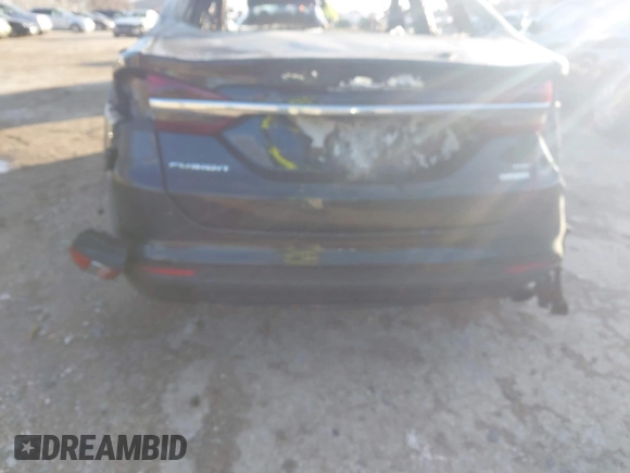 2018 Ford Fusion SE with VIN 3FA6P0HD3JR171412, listed as a IAAI auction lot 40834405 with Not Provided miles. Bid and sale history available at carsss.com. Image 15.