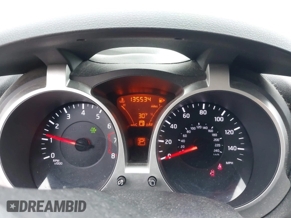 2014 Nissan Juke S with VIN JN8AF5MV0ET361986, listed as a IAAI auction lot 41570086 with 135,534 mi miles. Bid and sale history available at carsss.com. Image 7.