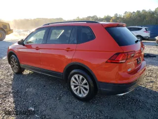 2018 Volkswagen Tiguan S with VIN 3VV1B7AX7JM029207, listed as a Copart auction lot 77978224 with 103,900 mi miles and Salvage Title. Bid and sale history available at carsss.com. Image 2.