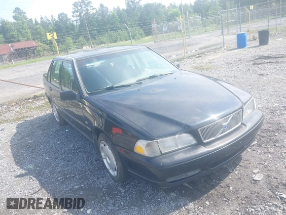 1999 Volvo S70 с VIN YV1LS55A8X2613644, выставлен на аукционе IAAI как лот 42435557 с пробегом 274 781 миль миль и . История ставок и продаж доступна на DreamBid. Изображение 1.