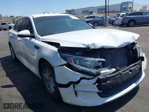 2016 Kia Optima LX with VIN 5XXGT4L37GG121295, listed as a IAAI auction lot 41922348 with 82,238 mi miles. Bid and sale history available at carsss.com. Image 1.