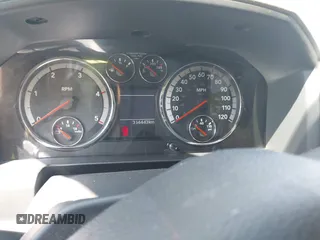 2012 Ram 2500 ST z VIN 3C6UD5CL2CG291018, wystawiony jako IAAI lot #42573010 z przebiegiem Nie podano mil oraz . Historia ofert i sprzedaży dostępna na DreamBid. Obrazek 14.