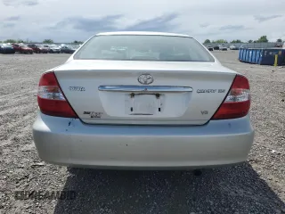 2004 Toyota Camry LE with VIN 4T1BF30K84U588220, listed as a Copart auction lot 54441185 with 165,890 mi miles and Non Repairable. Bid and sale history available at carsss.com. Image 6.