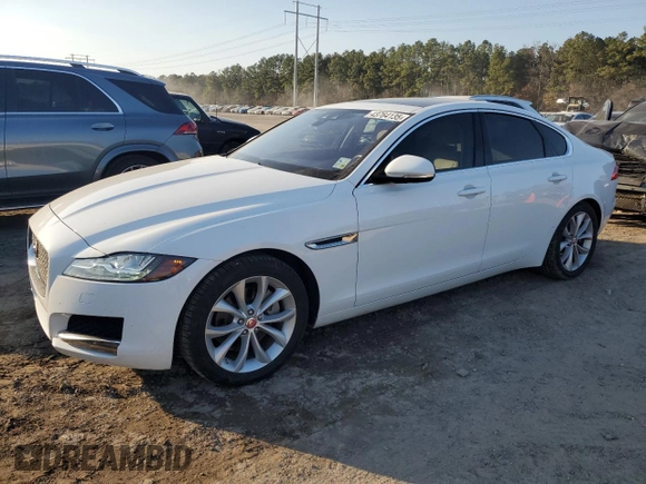 2019 Jaguar XF 25t Premium with VIN SAJBJ4FX4KCY81323, listed as a Copart auction lot 43764135 with 47,317 mi miles and Salvage Title. Bid and sale history available at carsss.com. Image 1.
