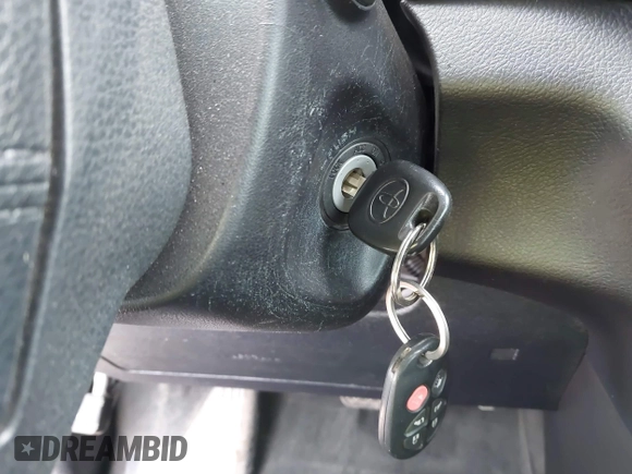 2018 Toyota Sienna SE с VIN 5TDXZ3DC4JS961452, выставлен на аукционе IAAI как лот 41850340 с пробегом 111 229 миль миль и . История ставок и продаж доступна на DreamBid. Изображение 11.