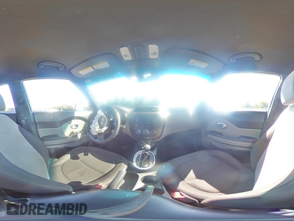 2019 Kia Soul z VIN KNDJN2A26K7025643, wystawiony jako Copart lot #68259123 z przebiegiem Nie podano mil oraz Szkoda całkowita • Salvage title. Historia ofert i sprzedaży dostępna na DreamBid. Obrazek 13.
