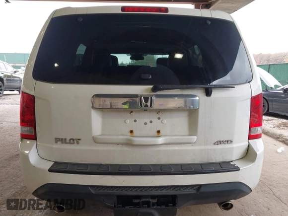 2014 Honda Pilot EX-L with VIN 5FNYF4H59EB047609, listed as a IAAI auction lot 42071353 with 148,661 mi miles and . Bid and sale history available at carsss.com. Image 15.