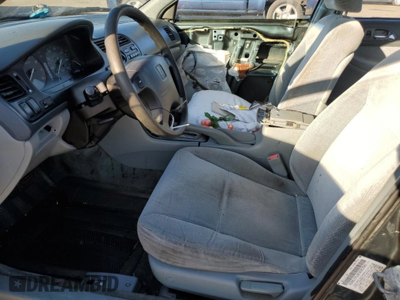 1996 Honda Accord LX with VIN 1HGCD5636TA278854, listed as a Copart auction lot 88117305 with 218,132 mi miles and Salvage Title. Bid and sale history available at DreamBid. Image 7.