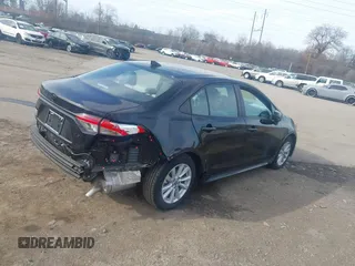 2024 Toyota Corolla LE with VIN 5YFB4MDE8RP201772, listed as a IAAI auction lot 41837900 with 8,277 mi miles and . Bid and sale history available at carsss.com. Image 4.