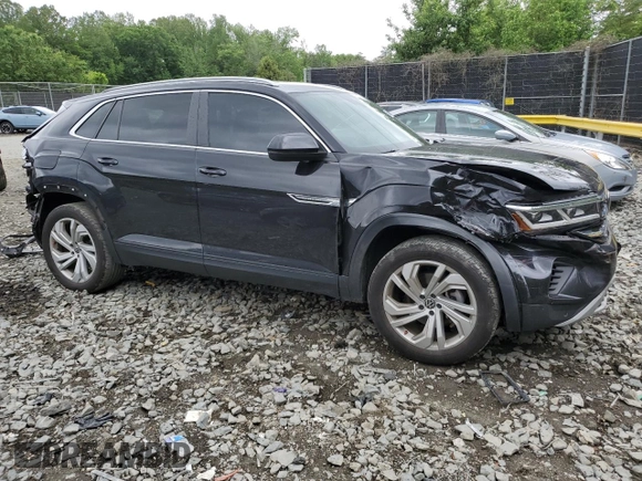 2021 Volkswagen Atlas SEL with VIN 1V2BE2CA7MC213069, listed as a Copart auction lot 55888815 with 45,712 mi miles and Salvage title. Bid and sale history available at DreamBid. Image 4.