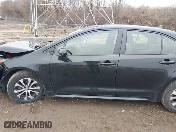 2022 Toyota Corolla Hybrid LE with VIN JTDEAMDEXNJ044413, listed as a IAAI auction lot 41556787 with 37,529 mi miles. Bid and sale history available at carsss.com. Image 14.