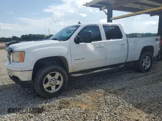 2014 GMC Sierra 2500HD SLT with VIN 1GT121C88EF183528, listed as a Copart auction lot 56723235 with 233,640 mi miles and Salvage title. Bid and sale history available at DreamBid. Image 1.