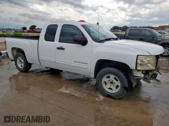 2013 Chevrolet Silverado 1500 LT with VIN 1GCRCSE06DZ306365, listed as a Copart auction lot 54683485 with 203,167 mi miles and Salvage Title. Bid and sale history available at DreamBid. Image 4.