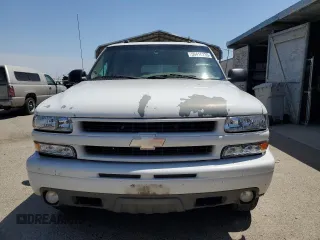 2004 Chevrolet Suburban LT with VIN 3GNFK16T44G308213, listed as a Copart auction lot 59416235 with 297,603 mi miles and Salvage title. Bid and sale history available at DreamBid. Image 5.