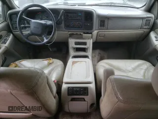 2001 GMC Yukon XL SLT z VIN 3GKEC16TX1G202737, wystawiony jako Copart lot #59370665 z przebiegiem 284 114 mil mil oraz Czysty tytuł • Clean title. Historia ofert i sprzedaży dostępna na DreamBid. Obrazek 8.