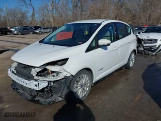 2017 Ford C-Max Hybrid SE with VIN 1FADP5AU1HL114102, listed as a IAAI auction lot 41581268 with 213,793 mi miles. Bid and sale history available at carsss.com. Image 18.