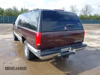1997 Chevrolet Suburban with VIN 3GNFK16R8VG144969, listed as a IAAI auction lot 42070555 with 197,580 mi miles and . Bid and sale history available at DreamBid. Image 3.