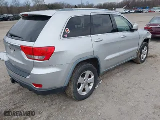 2011 Jeep Grand Cherokee Laredo with VIN 1J4RR4GG9BC718861, listed as a IAAI auction lot 41920517 with 144,245 mi miles. Bid and sale history available at carsss.com. Image 4.