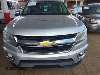 2017 Chevrolet Colorado 2WD LT z VIN 1GCGSCEN1H1272934, wystawiony jako IAAI lot #42046614 z przebiegiem 96 692 mil mil oraz . Historia ofert i sprzedaży dostępna na DreamBid. Obrazek 6.
