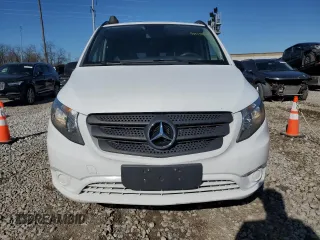 2016 Mercedes-Benz Metris Passenger with VIN WD4PG2EE3G3113742, listed as a Copart auction lot 50139065 with 143,689 mi miles and Clean Title. Bid and sale history available at carsss.com. Image 5.