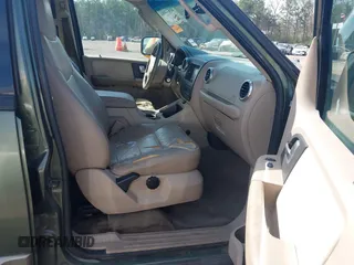 2003 Ford Expedition Eddie Bauer with VIN 1FMEU17LX3LA04393, listed as a IAAI auction lot 41833981 with 1 mi miles. Bid and sale history available at carsss.com. Image 5.