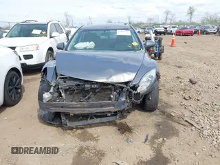 2011 Mazda Mazda6 i Sport with VIN 1YVHZ8BH4B5M19236, listed as a IAAI auction lot 42091308 with 137,042 mi miles. Bid and sale history available at carsss.com. Image 6.
