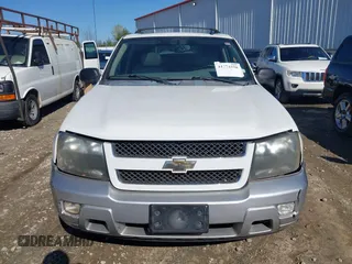 2007 Chevrolet TrailBlazer LT with VIN 1GNES13M872141375, listed as a IAAI auction lot 41774258 with 170,266 mi miles. Bid and sale history available at carsss.com. Image 6.