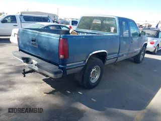 1992 GMC Sierra 1500 z VIN 2GTEK19K1N1520018, wystawiony jako IAAI lot #42116679 z przebiegiem 239 658 mil mil oraz . Historia ofert i sprzedaży dostępna na DreamBid. Obrazek 4.