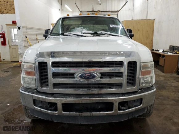 2009 Ford Super Duty F-250 SRW XL with VIN 1FTSW21539EA33653, listed as a Copart auction lot 45404415 with 172,748 mi miles and Salvage Title. Bid and sale history available at carsss.com. Image 5.