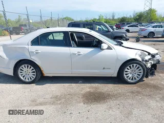 2012 Ford Fusion Hybrid with VIN 3FADP0L38CR255511, listed as a IAAI auction lot 42381063 with 82,083 mi miles and . Bid and sale history available at DreamBid. Image 14.