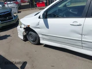 2006 Toyota Corolla CE z VIN 1NXBR32E36Z753009, wystawiony jako IAAI lot #42496233 z przebiegiem 259 733 mil mil oraz . Historia ofert i sprzedaży dostępna na DreamBid. Obrazek 17.