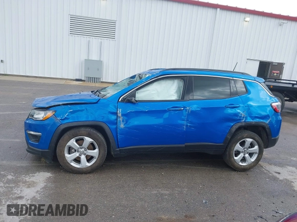 2020 Jeep Compass Latitude with VIN 3C4NJCBB9LT236642, listed as a IAAI auction lot 42113938 with Not provided miles and . Bid and sale history available at DreamBid. Image 14.