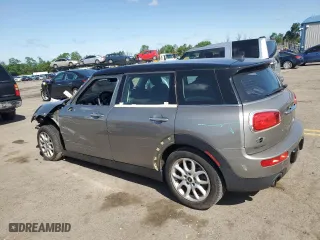 2017 MINI Clubman Cooper with VIN WMWLU1C3XH2F28772, listed as a Copart auction lot 55287104 with 40,188 mi miles and Salvage Title. Bid and sale history available at carsss.com. Image 2.
