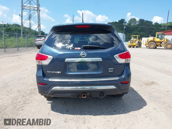 2014 Nissan Pathfinder S with VIN 5N1AR2MM4EC683874, listed as a IAAI auction lot 42663072 with 166,028 mi miles and . Bid and sale history available at DreamBid. Image 16.