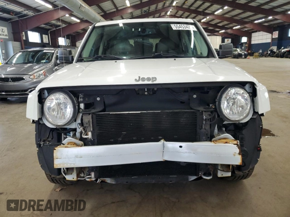 2015 Jeep Patriot High Altitude z VIN 1C4NJPFA0FD157556, wystawiony jako Copart lot #55453425 z przebiegiem 97 409 mil mil oraz Szkoda całkowita • Salvage title. Historia ofert i sprzedaży dostępna na DreamBid. Obrazek 5.