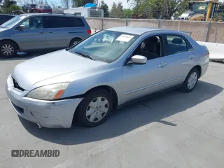 2005 Honda Accord LX z VIN JHMCM56465C004504, wystawiony jako IAAI lot #42018643 z przebiegiem 238 837 mil mil oraz . Historia ofert i sprzedaży dostępna na DreamBid. Obrazek 2.