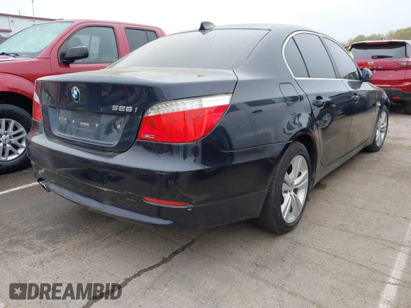 2010 BMW 5 Series 528i xDrive with VIN WBANV1C52AC157577, listed as a IAAI auction lot 41945678 with 153,379 mi miles and . Bid and sale history available at carsss.com. Image 4.