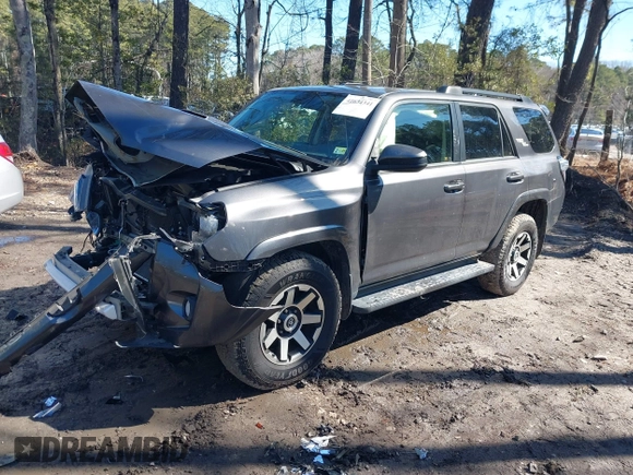 2019 Toyota 4Runner SR5 с VIN JTEBU5JR7K5661632, выставлен на аукционе IAAI как лот 41634341 с пробегом 65 485 миль миль и . История ставок и продаж доступна на DreamBid. Изображение 18.