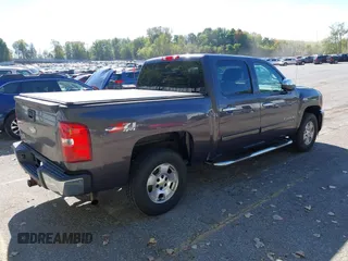 2011 Chevrolet Silverado 1500 LT with VIN 1GCPKSE37BF135726, listed as a IAAI auction lot 40485051 with 137,662 mi miles and . Bid and sale history available at DreamBid. Image 4.