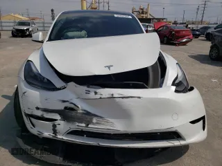 2022 Tesla Model Y Performance with VIN 7SAYGDEF6NF493231, listed as a Copart auction lot 52336284 with 37,116 mi miles and Salvage title. Bid and sale history available at DreamBid. Image 5.