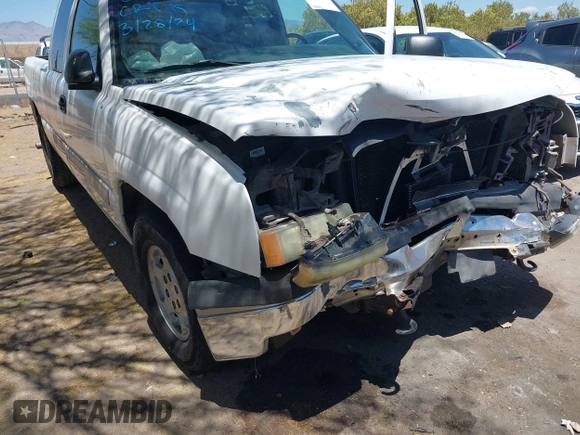 2004 Chevrolet Silverado 1500 LS with VIN 2GCEC19T841188308, listed as a IAAI auction lot 42218477 with 166,144 mi miles and . Bid and sale history available at DreamBid. Image 6.