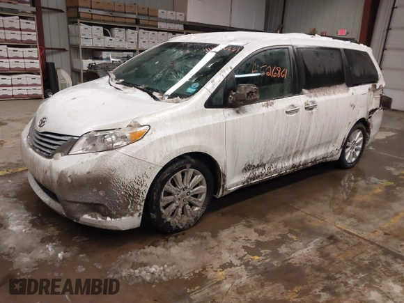 2011 Toyota Sienna XLE with VIN 5TDDK3DC0BS005250, listed as a IAAI auction lot 41526861 with 145,466 mi miles. Bid and sale history available at carsss.com. Image 19.