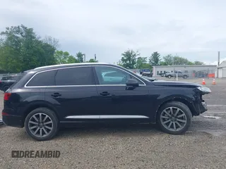 2017 Audi Q7 Premium Plus z VIN WA1LAAF71HD002374, wystawiony jako IAAI lot #42257820 z przebiegiem 111 527 mil mil oraz . Historia ofert i sprzedaży dostępna na DreamBid. Obrazek 14.