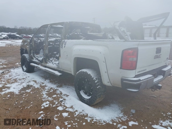2015 GMC Sierra 2500HD SLT z VIN 1GT12ZE85FF604070, wystawiony jako IAAI lot #41617860 z przebiegiem Nie podano mil oraz . Historia ofert i sprzedaży dostępna na DreamBid. Obrazek 3.