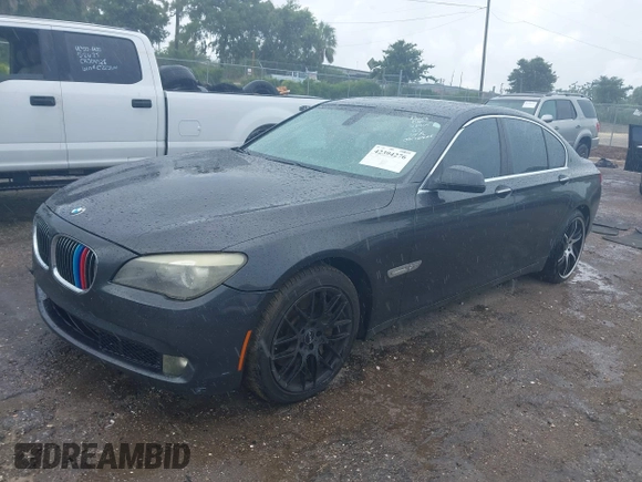 2011 BMW 7 Series 750i xDrive с VIN WBAKC6C54BC394675, выставлен на аукционе IAAI как лот 42394276 с пробегом 207 246 миль миль и . История ставок и продаж доступна на DreamBid. Изображение 17.